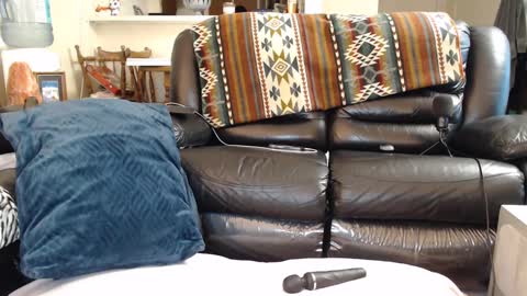 Julie online show from February 2025 12:41:01 AM