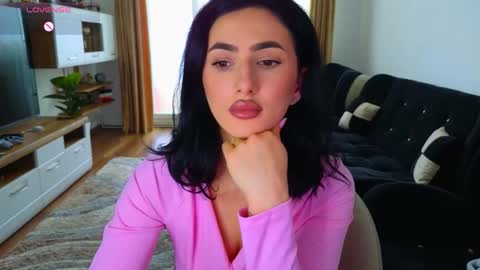 Kristy online show from March 2026 07:04:02 AM