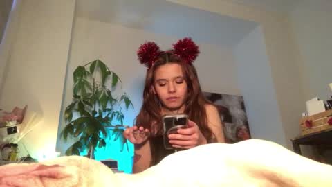 Snapshot of bbystonerfairy chatting on December 2024 09:52:01 PM Fae online show from December 2024 09:52:01 PM