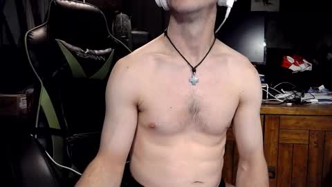 bchillin28 online show from February 2026 04:08:02 AM