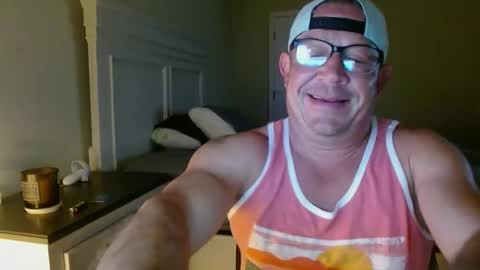 Snapshot of bdon1977 chatting on September 2025 02:33:02 AM bdon1977 online show from September 2025 02:33:02 AM