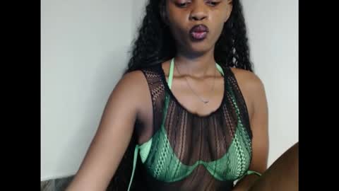 beakimber50 online show from October 2025 12:07:02 AM