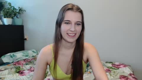 Snapshot of beaosner chatting on February 2026 12:05:02 AM BeaOsner online show from February 2026 12:05:02 AM