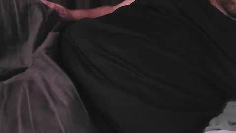 bear_man_oi online show from December 2024 11:45:01 AM