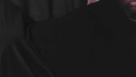 bear_man_oi online show from January 2025 01:03:02 PM