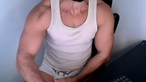 Snapshot of beard_top_guy chatting on June 2026 12:15:01 PM Beard Guy online show from June 2026 12:15:01 PM