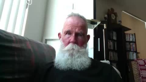beardbushy online show from September 2025 04:29:02 PM