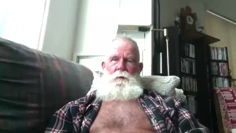 beardbushy online show from October 2025 02:16:01 PM