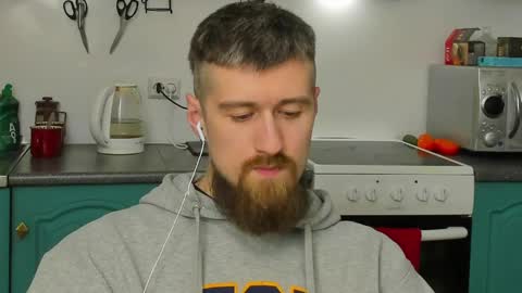 Zeus online show from April 2026 11:33:02 PM