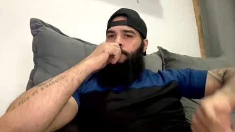 Snapshot of beardmax chatting on June 2026 06:19:02 AM Min online show from June 2026 06:19:02 AM