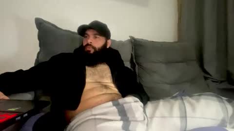 Snapshot of beardmax chatting on June 2026 05:56:01 AM Min online show from June 2026 05:56:01 AM