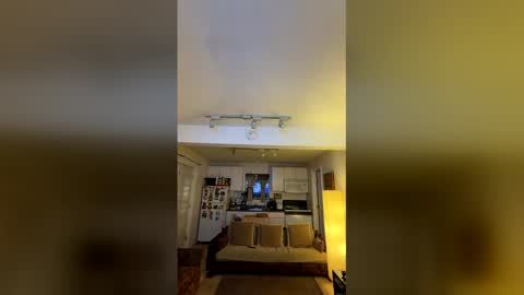 Snapshot of bearmeat4you chatting on December 2025 07:37:01 AM bearmeat4you online show from December 2025 07:37:01 AM