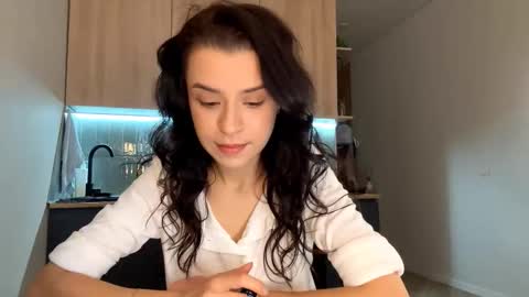 Katie online show from October 2025 07:20:01 AM