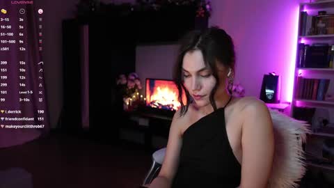 Bzzz Bea online show from February 2025 02:29:02 AM