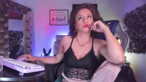 Snapshot of beatricez chatting on November 2025 05:50:01 AM Chanel online show from November 2025 05:50:01 AM