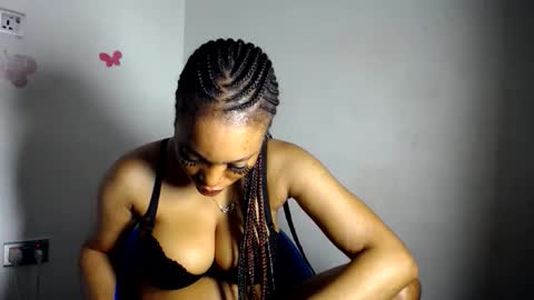 moanna online show from April 2026 07:15:02 PM