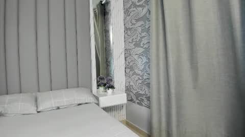 Snapshot of beautifulgirl4u_ chatting on June 2026 02:00:01 AM online show from June 2026 02:00:01 AM