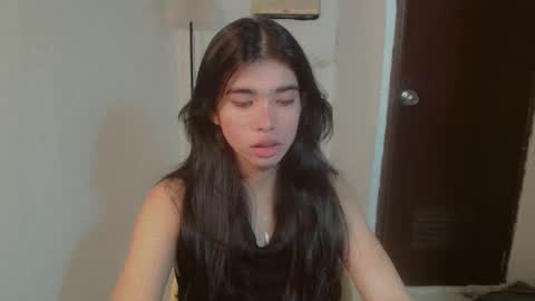 Snapshot of beautifultrixie chatting on May 2026 03:02:02 AM TRIXIE online show from May 2026 03:02:02 AM