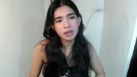 Snapshot of beautifultrixie chatting on May 2026 05:57:01 AM TRIXIE online show from May 2026 05:57:01 AM