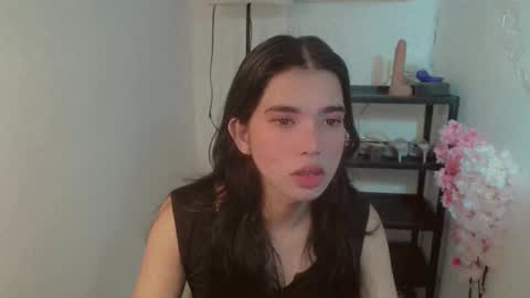 Snapshot of beautifultrixie chatting on June 2026 07:55:01 AM TRIXIE online show from June 2026 07:55:01 AM