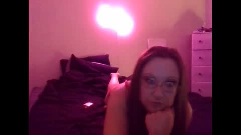 Snapshot of beautifulxxdisaster22 chatting on September 2025 04:05:02 AM kalysta online show from September 2025 04:05:02 AM