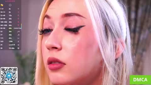 Polly  online show from October 2025 04:39:01 PM