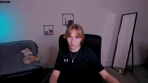 Snapshot of beauty_ginger chatting on September 2025 12:27:02 PM beauty_ginger online show from September 2025 12:27:02 PM
