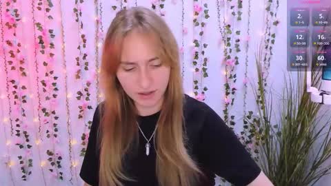 Snapshot of beauty_ginger chatting on September 2025 01:02:01 PM beauty_ginger online show from September 2025 01:02:01 PM