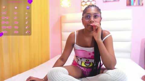 Snapshot of beauty_luci chatting on September 2025 04:47:01 AM beauty_luci online show from September 2025 04:47:01 AM