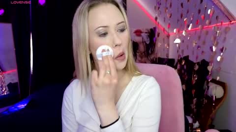 beauty Sasha online show from April 2026 02:58:01 PM