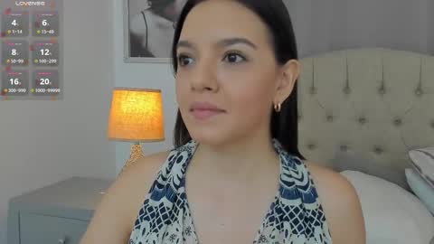 Snapshot of beautyari_ chatting on October 2025 12:35:01 PM Ariana Reyes online show from October 2025 12:35:01 PM