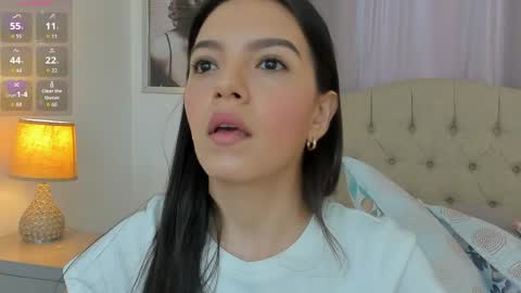 Ariana Reyes online show from April 2026 12:41:01 PM