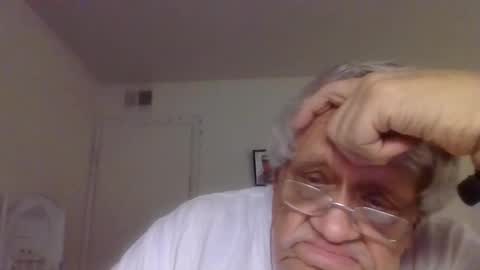 Snapshot of beautytomyeyes chatting on February 2025 01:12:02 AM beautytomyeyes online show from February 2025 01:12:02 AM