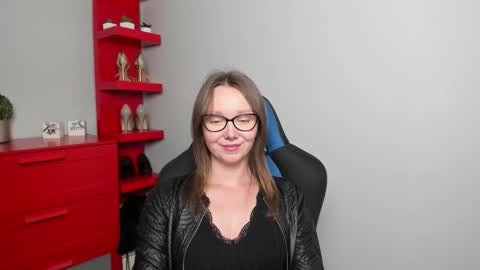 Zoe online show from September 2025 06:48:02 AM