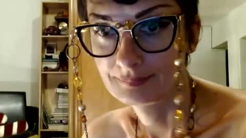 Snapshot of bebacksooon chatting on June 2026 07:47:01 PM Raluca online show from June 2026 07:47:01 PM
