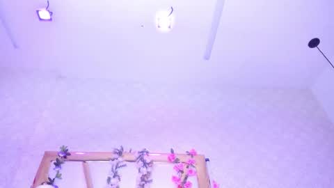 Becca Mathew online show from February 2026 06:40:02 AM