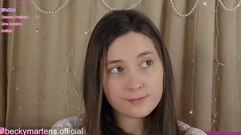 Snapshot of beckymartens chatting on May 2026 03:24:02 AM BeckyMartens come join me on while im offline here online show from May 2026 03:24:02 AM