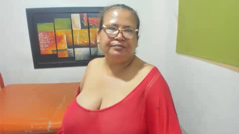 beckyummys online show from February 2025 02:06:02 PM
