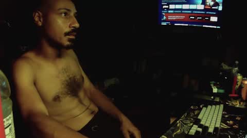hungnheavy online show from June 2026 01:43:01 AM