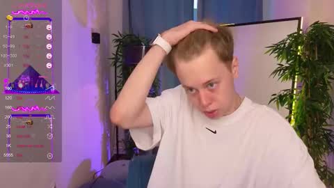 Kenny online show from September 2025 02:09:02 PM