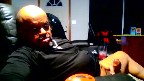 Snapshot of beef69dog chatting on March 2026 03:32:01 AM BEEF69DOG online show from March 2026 03:32:01 AM