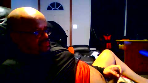 Snapshot of beef69dog chatting on April 2026 02:55:01 AM BEEF69DOG online show from April 2026 02:55:01 AM