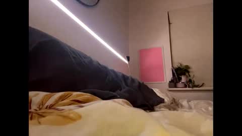 Snapshot of beeinmedeep chatting on October 2025 04:08:02 PM beeinmedeep online show from October 2025 04:08:02 PM