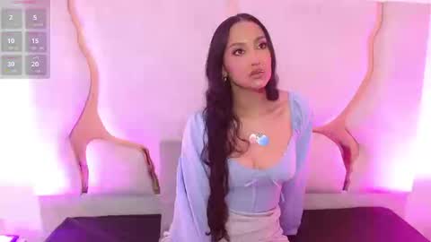 BELLA online show from September 2025 03:26:01 PM