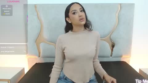 BELLA online show from October 2025 03:09:01 PM