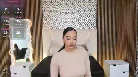 BELLA online show from November 2025 02:06:01 PM