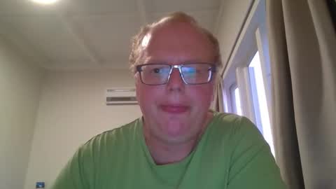 Snapshot of beentomars chatting on October 2025 06:47:01 AM beentomars online show from October 2025 06:47:01 AM