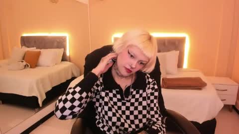 Bela online show from April 2026 01:00:02 PM