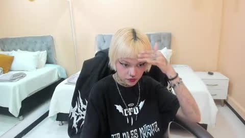 Bela online show from April 2026 01:02:02 PM