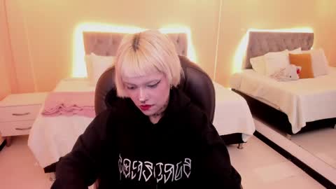 Bela online show from April 2026 01:57:02 PM